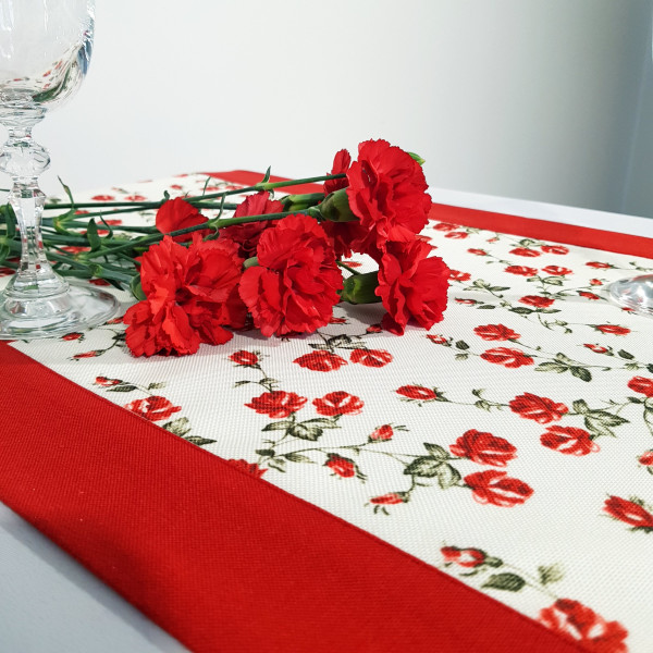Bieżnik  Czerwone kwiaty 027 40cm x 140cm mankiet 4